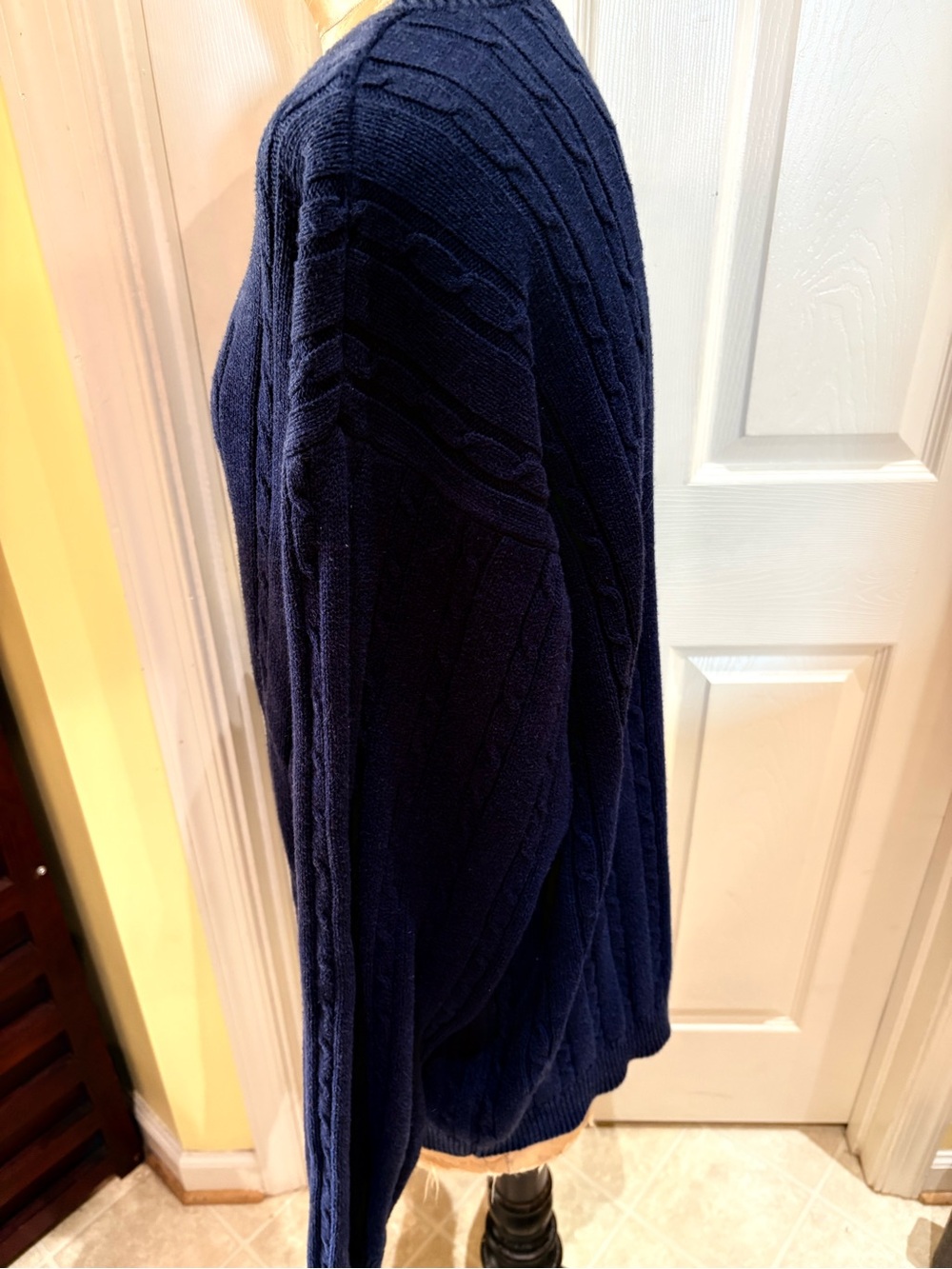 Unisex XL Cotton Navy Cable Knit Sweater - Classic Crewneck - Picture 3 of 8